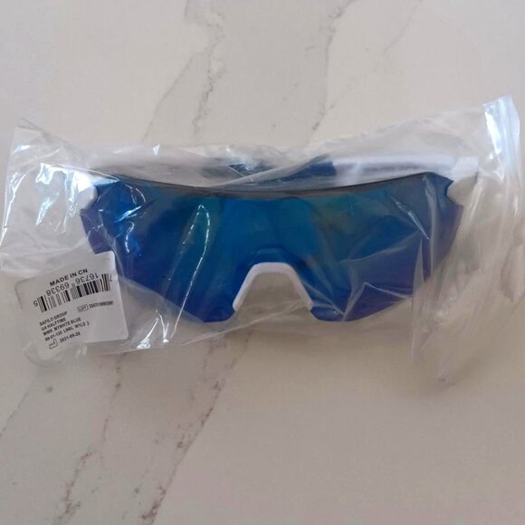 UNDER ARMOUR Sunglasses HALFTIME WWK White Frame Blue TUNED Lens with Case NEW - Picture 1 of 12